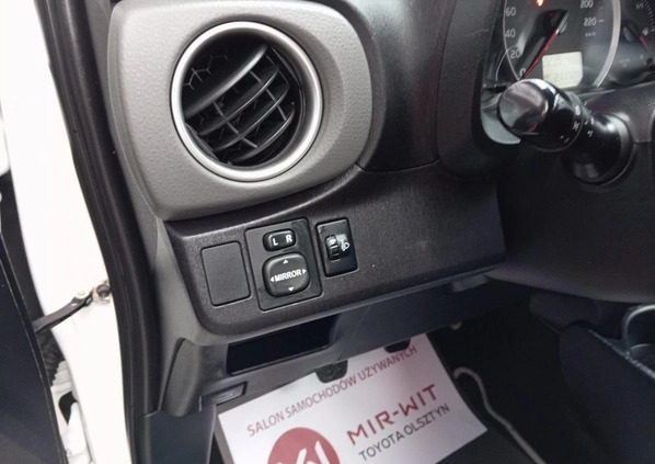 Toyota Yaris cena 26900 przebieg: 211686, rok produkcji 2012 z Głuszyca małe 326